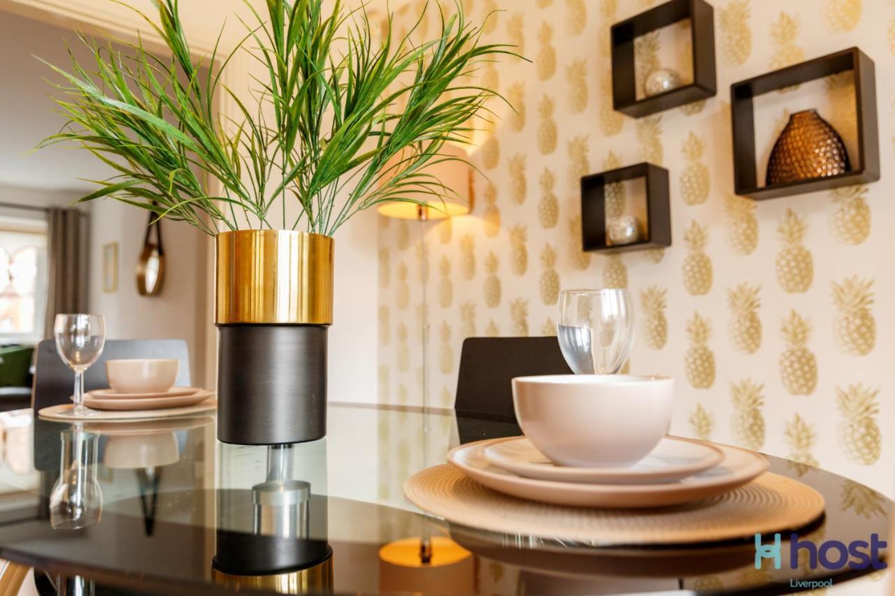 Host - In A Spacious Coliving And Coworking With Garden, And Parking Close To Centre *